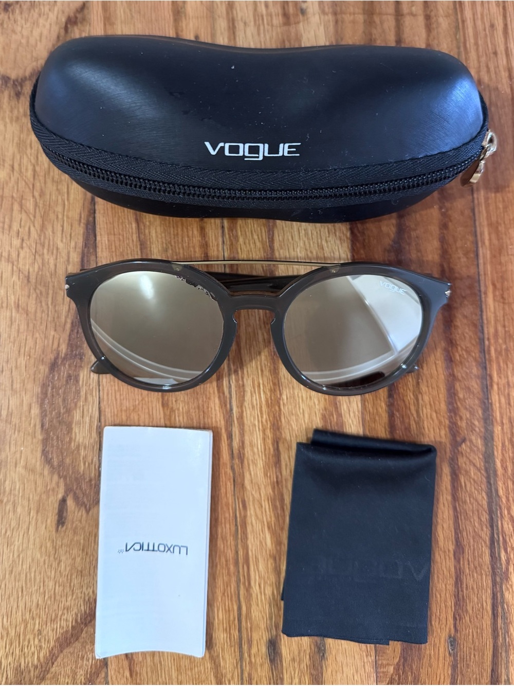 Vogue Eyewear VO 5133S sunglasses in a specific, striking color combination.